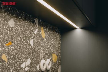 Zestaw TEKKNI TVED czarny, klosz mleczny 3 m