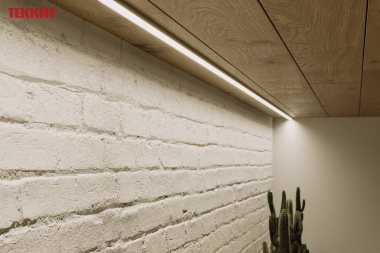 Zestaw TEKKNI EGEN czarny, klosz mleczny 2,02 m