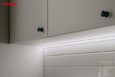 Zestaw TEKKNI ARRE srebrny, klosz mrożony  2,02 m