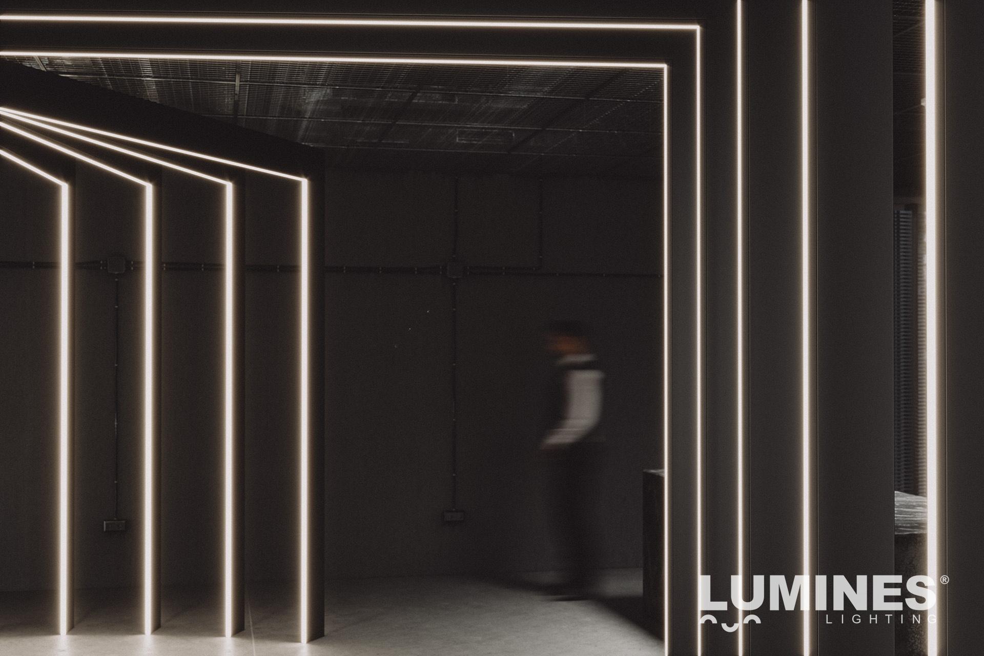 Profil LUMINES typ RAI czarny anodowany 3 m