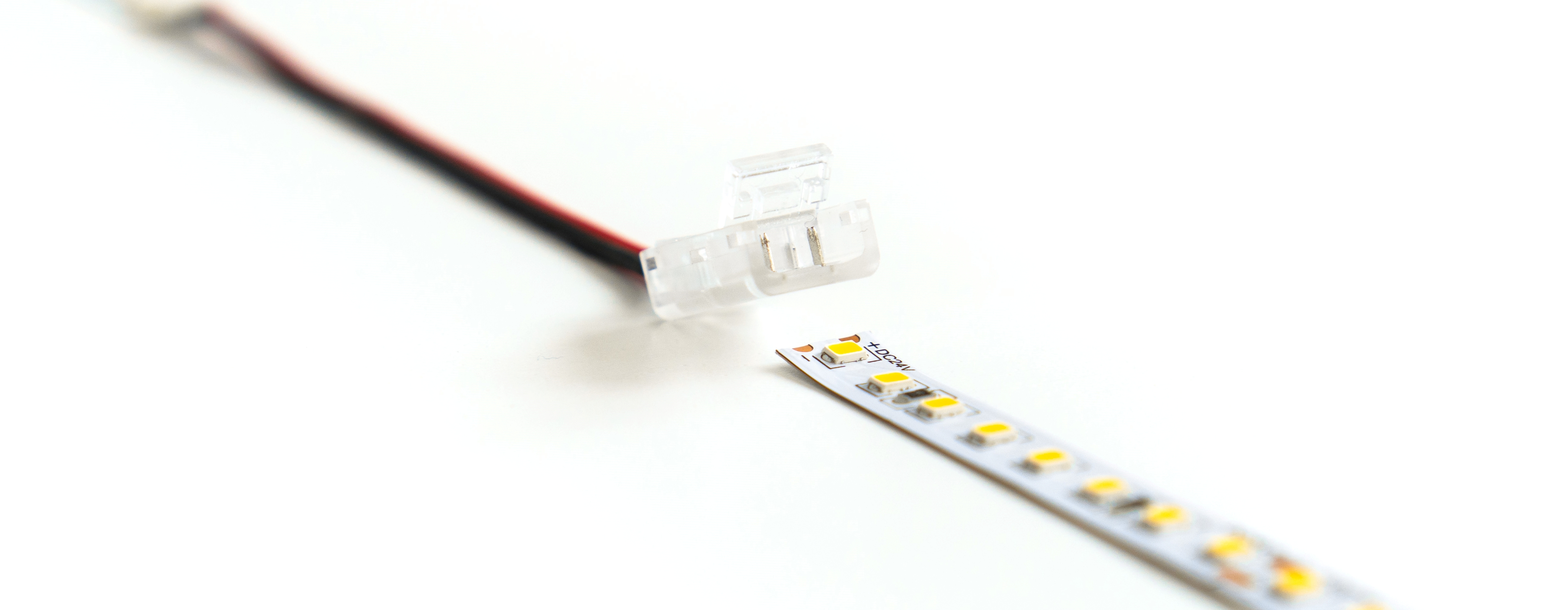 Pin przebijający PCB w taśmie LED MONO